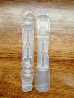 6 قالب پلاستیکی دمیدن ماشین 8 کیلو وات ضربه پلاستیکی قالب 3000pcs در ساعت