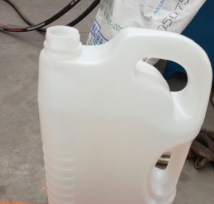 3 Ltr Jerry Can Bold Molding Machine PE Plastic Jerry Can Making Machine 6000 کیلوگرم
